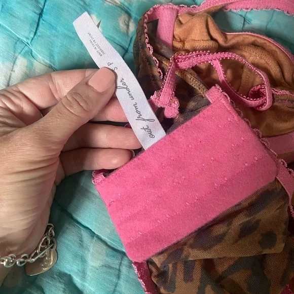 Out from under leopard print bustier corset top xs/s urban outfitters - Picture 4 of 4